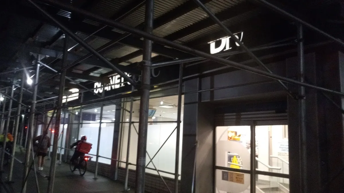 Duane Reade Pharmacy