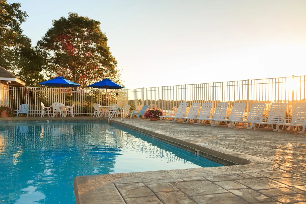 Bayside Resort Hotel - Cape Cod