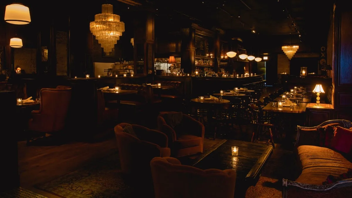Bavette's Bar & Boeuf photo 7