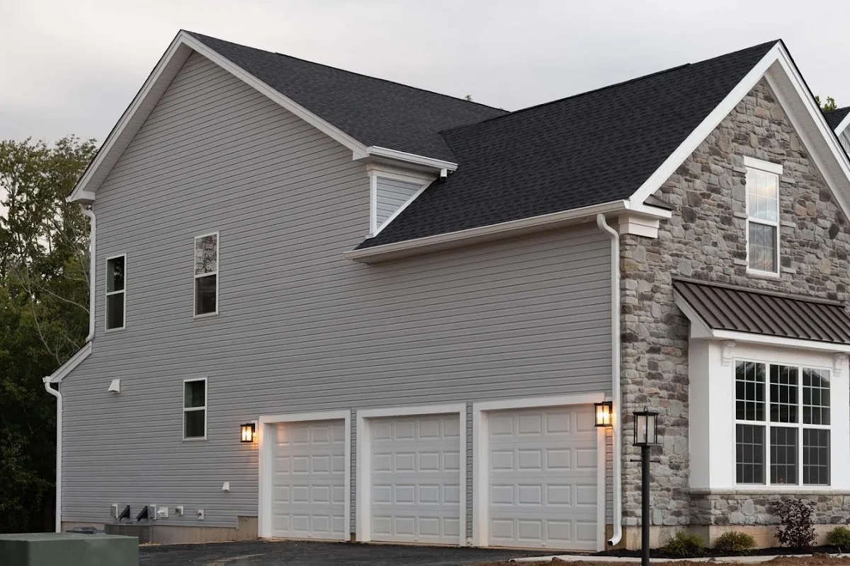 TAR Roofing Inc