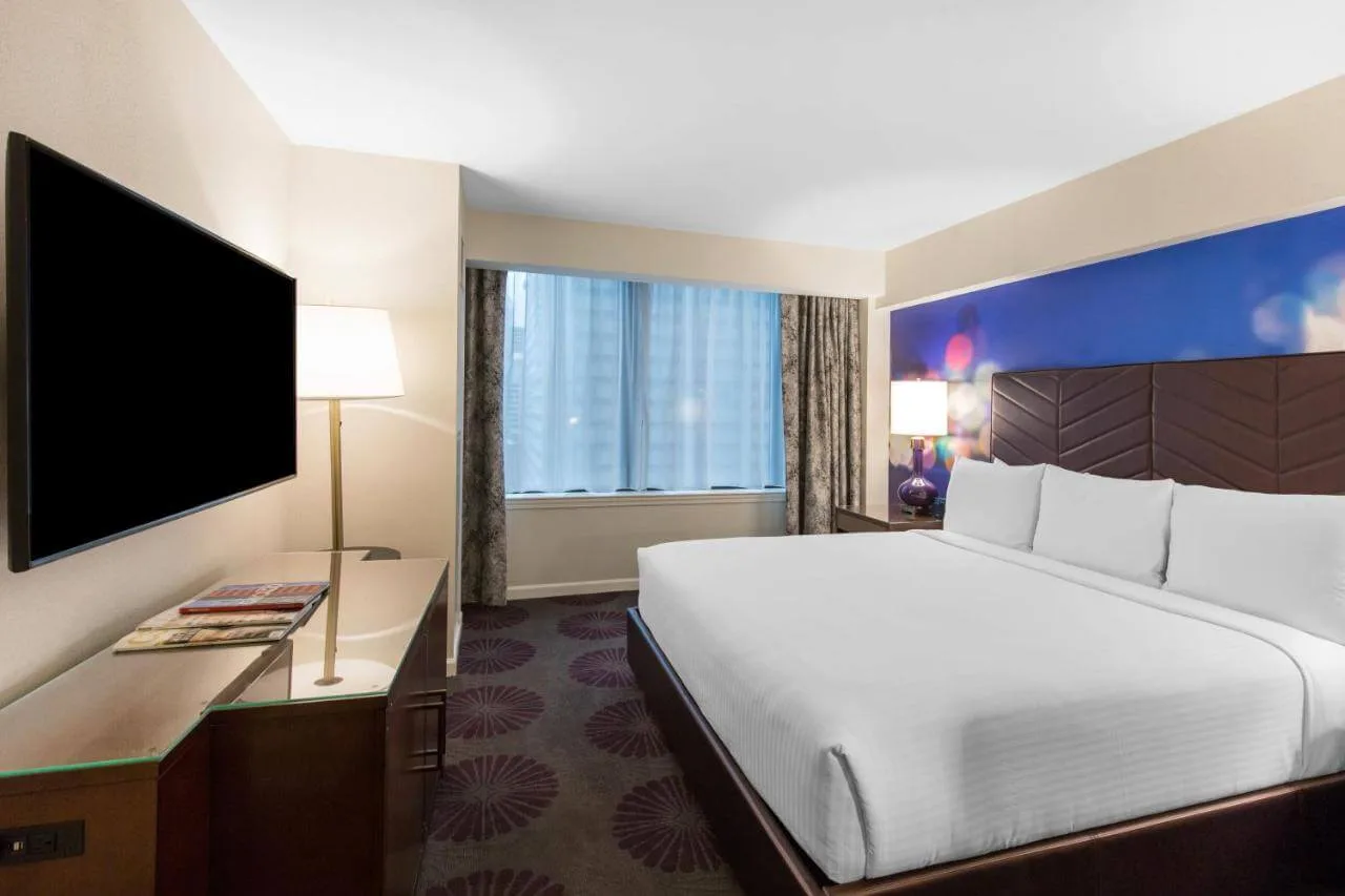 The Chicago Hotel Collection Magnificent Mile Hotel & Suites photo 6