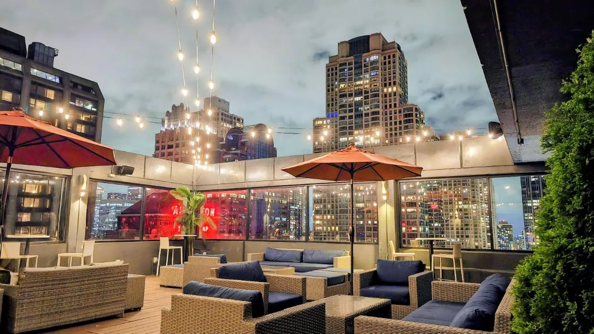The Chicago Hotel Collection Magnificent Mile Hotel & Suites photo 10