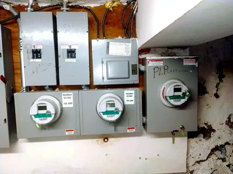 LED Electricians Tech photo 5