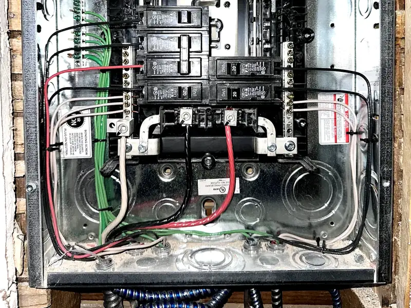 LED Electricians Tech photo 2