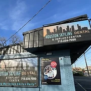 Houston Skyline Dental logo