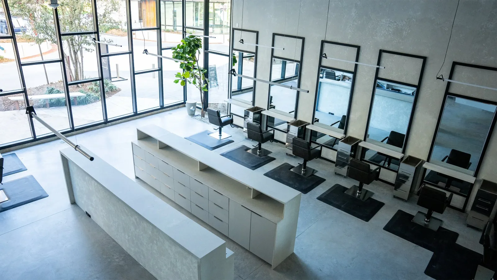 Coma Salon
