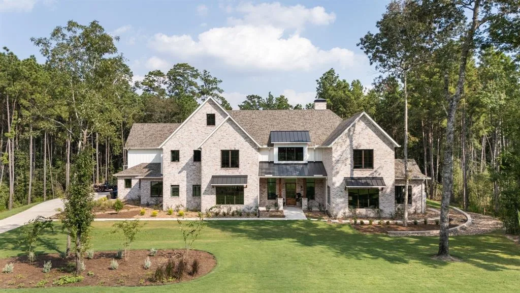 HTX Group at Realty Of America photo 10