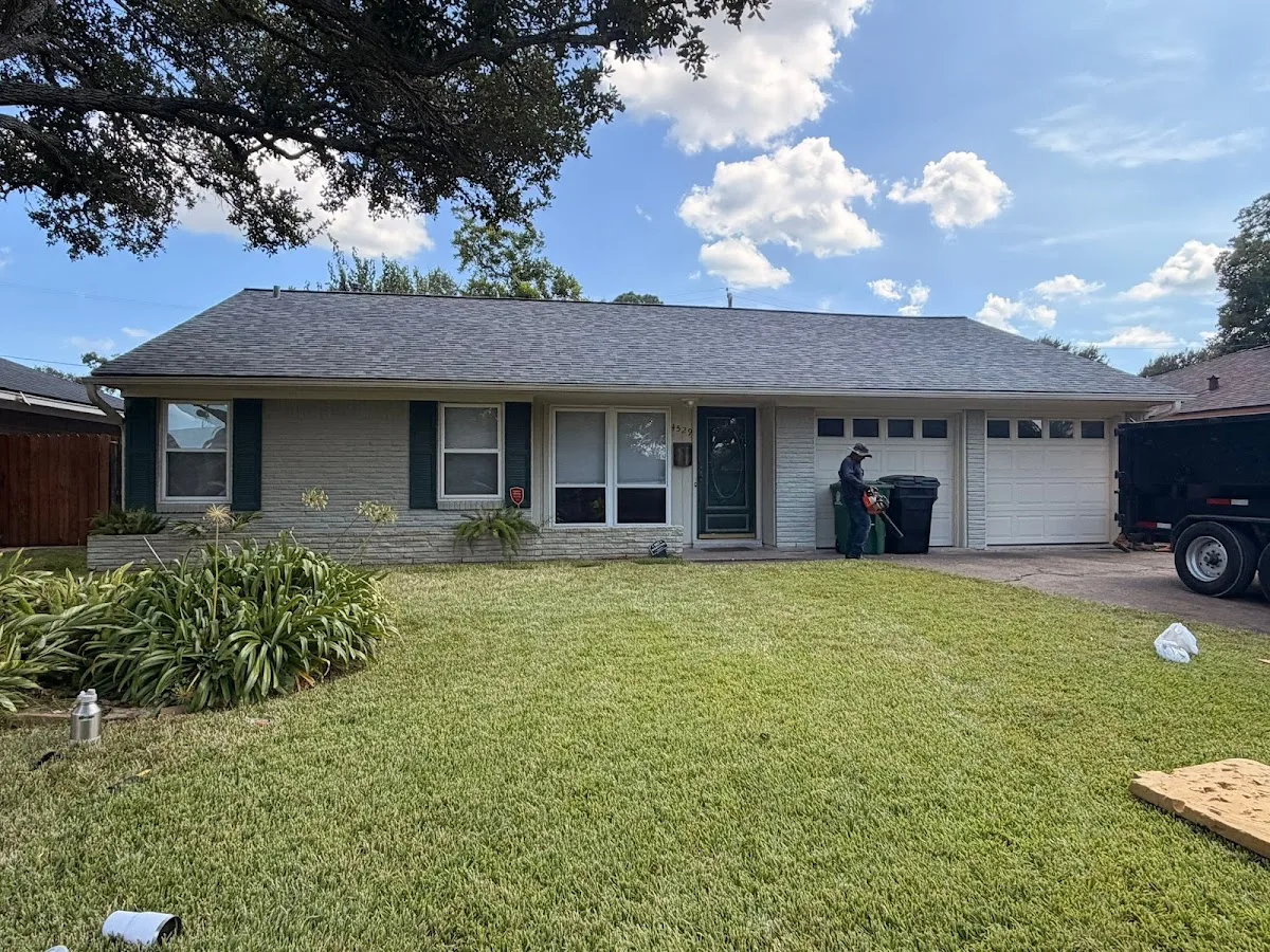 Houston Roofing & Construction