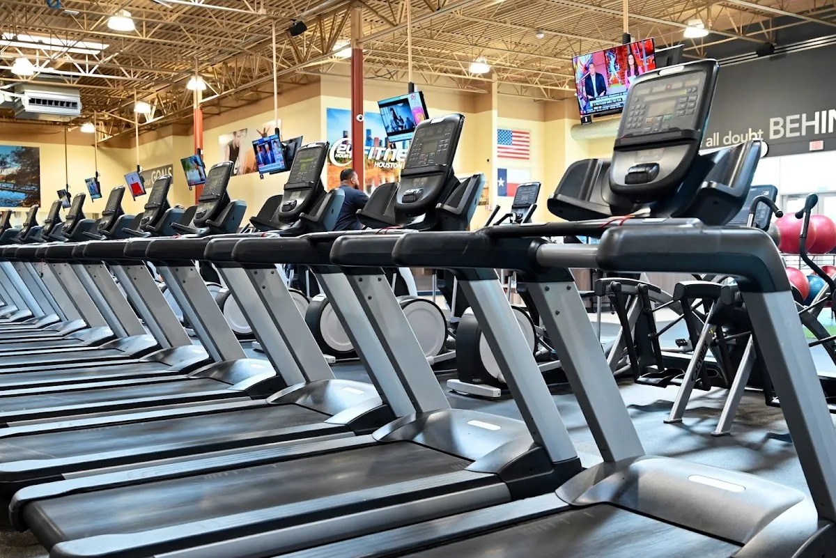 24 Hour Fitness