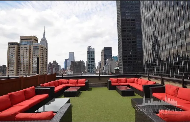 Manhattan Realty Group photo 9