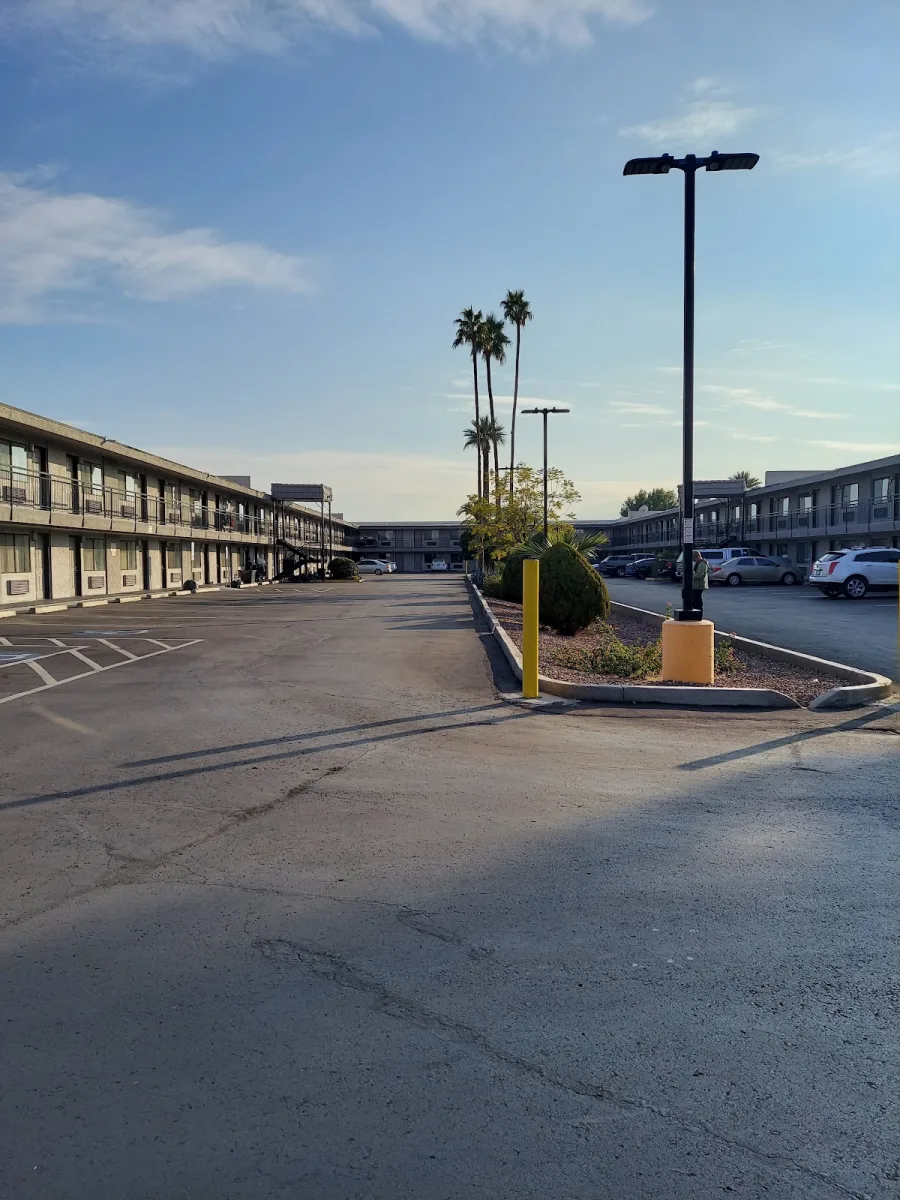 SureStay by Best Western Phoenix Airport