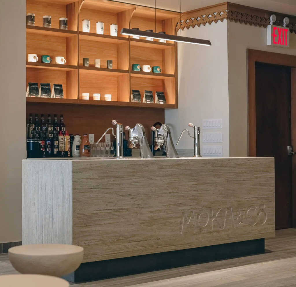 Moka & Co