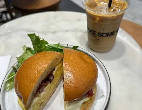 White Noise Coffee - Coffee Shop & Roastery photo 18