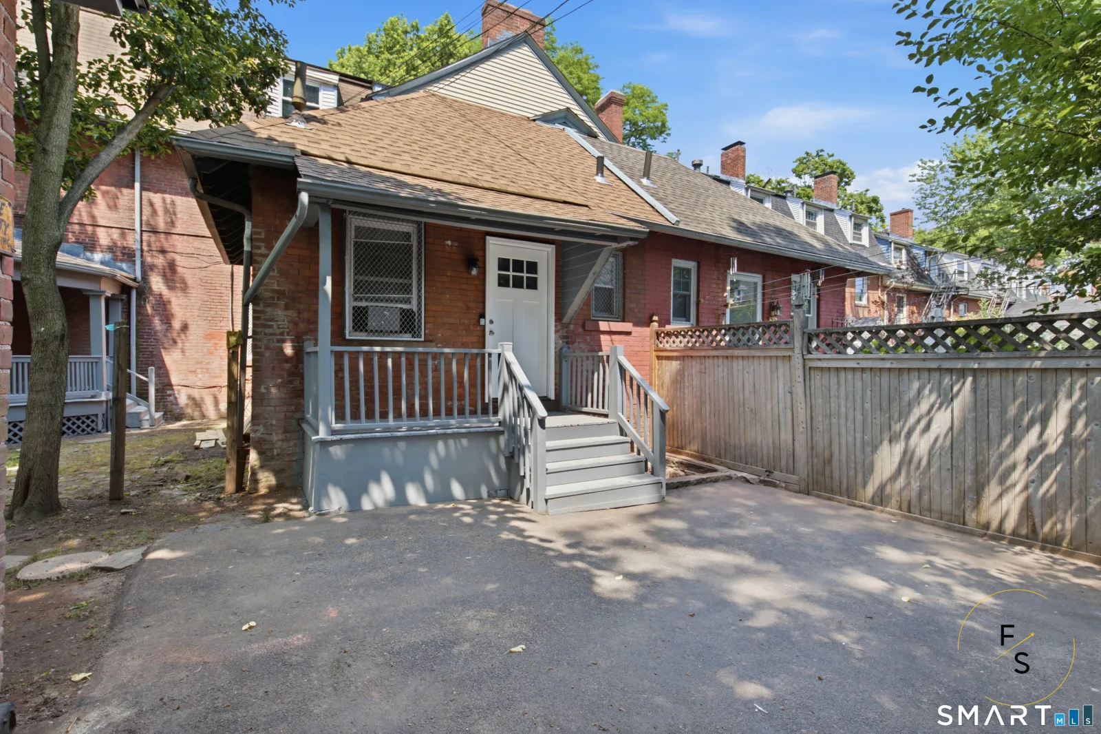 Five Stars Realty - Hartford Office photo 3