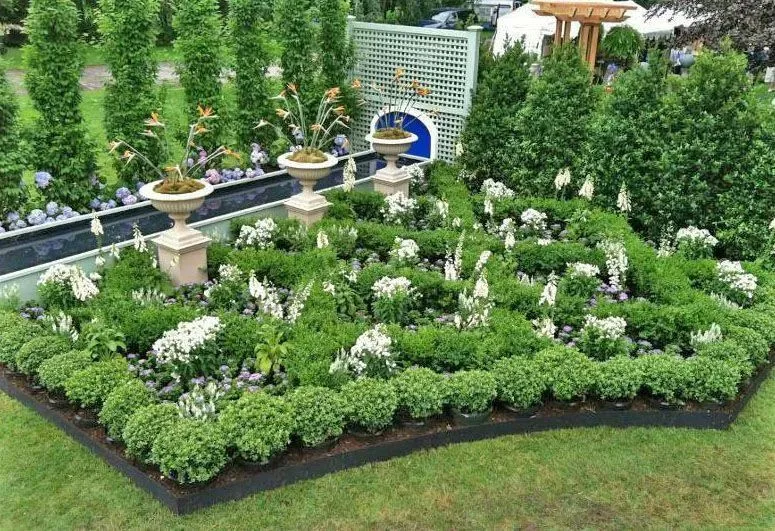 DaPonte's Landscaping Services photo 3
