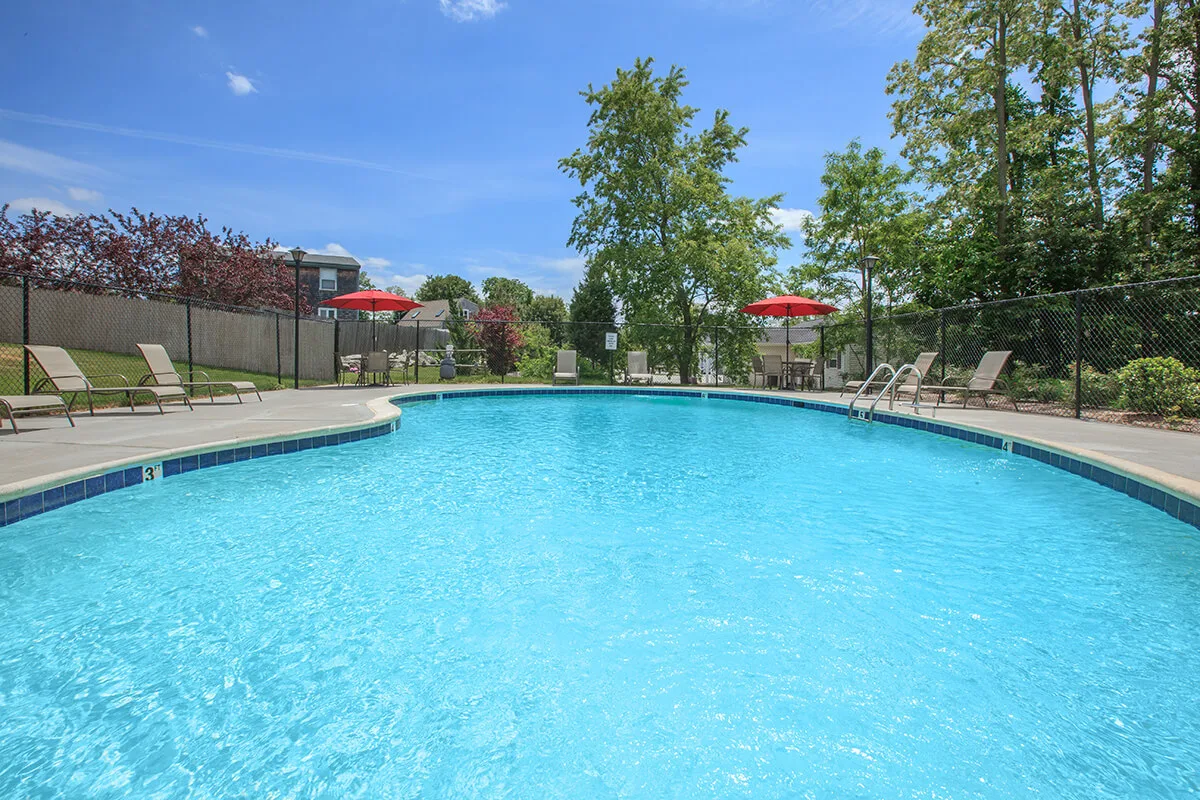 East Bay Apartments