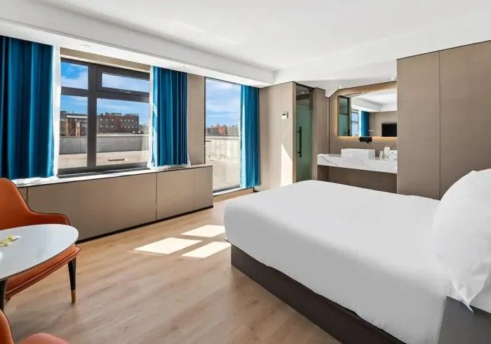 LY New York Hotel