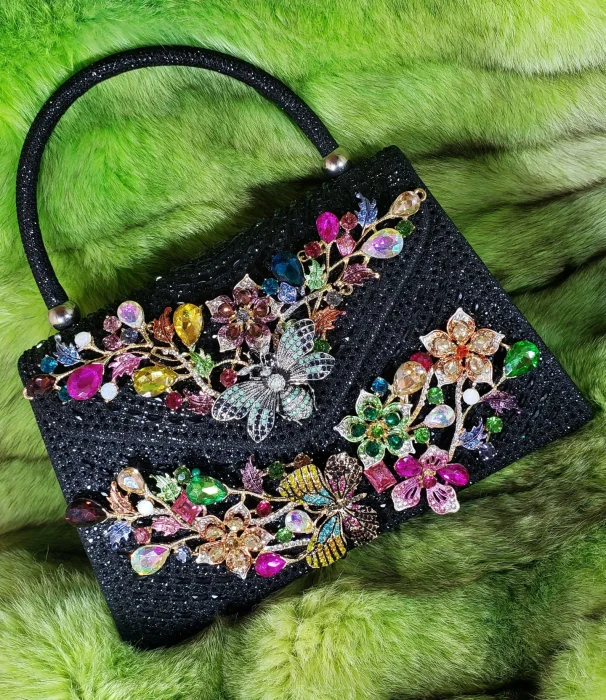 Avadora Mimouni Atelier logo