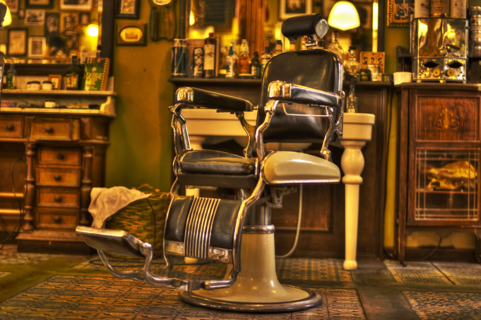 Pat's Barber Shop