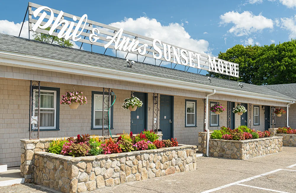 Phil and Ann's Sunset Motel photo 2