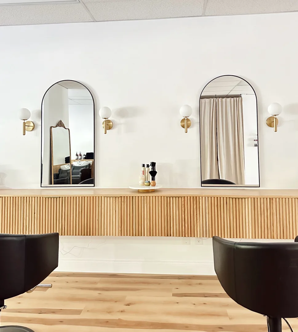 SoCo Salon RI
