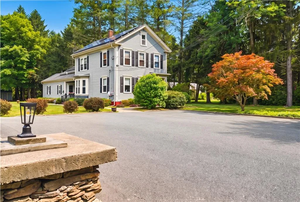 Crossroads Real Estate Group photo 11