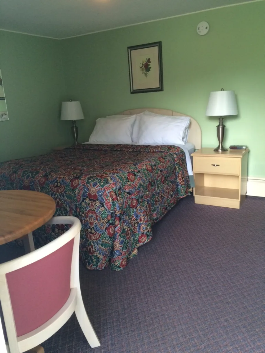 White Rock Motel photo 2