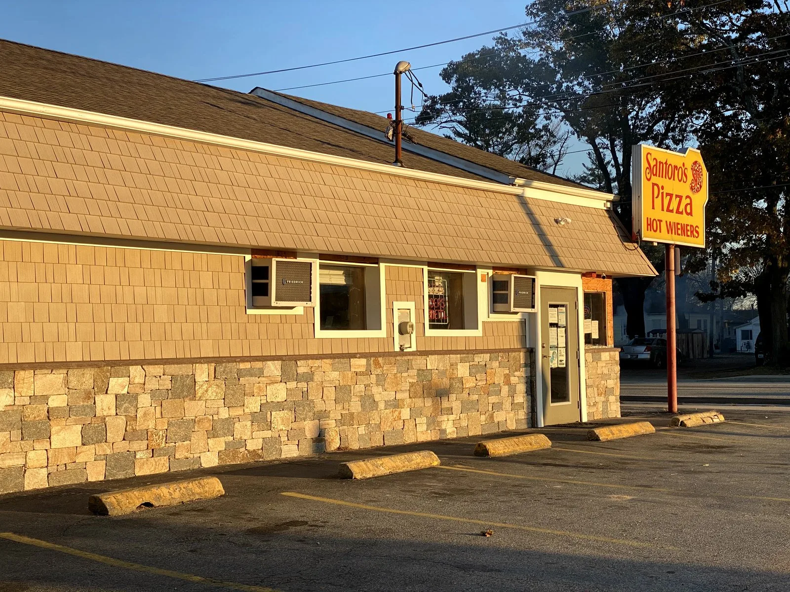 Santoro's Pizza photo 9