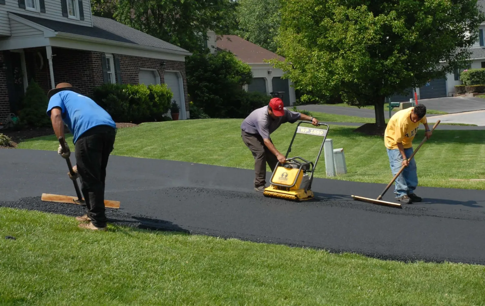 M & M Paving and Landscaping Inc photo 4