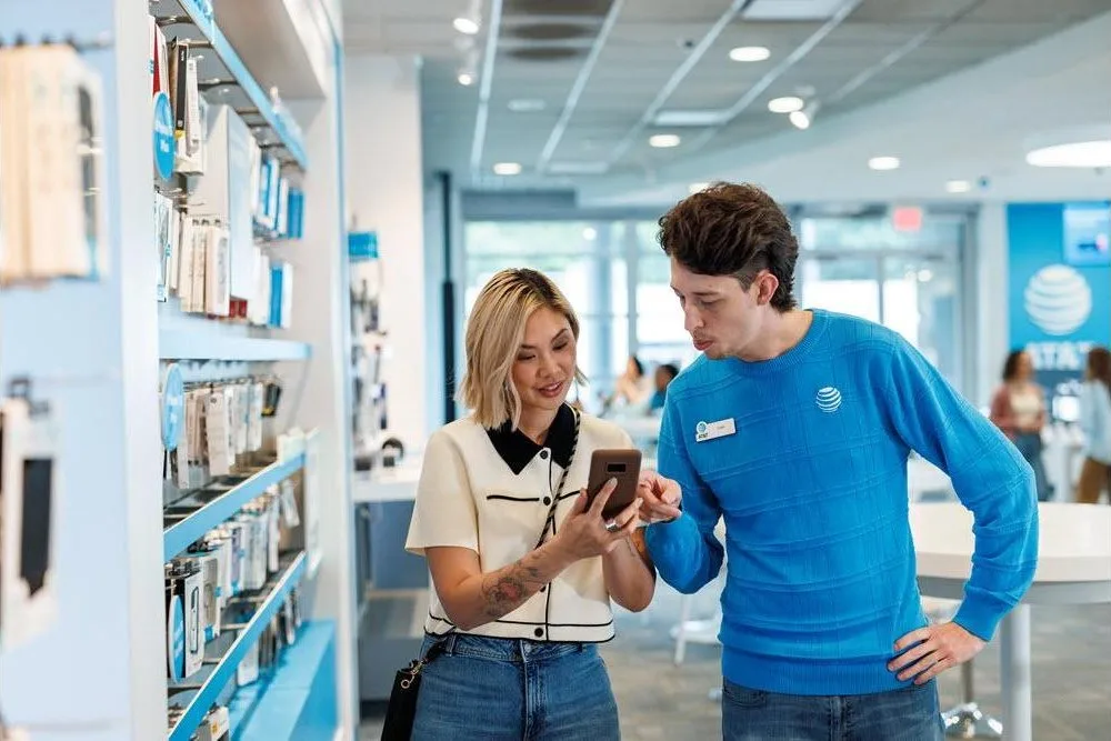 AT&T Store photo 3