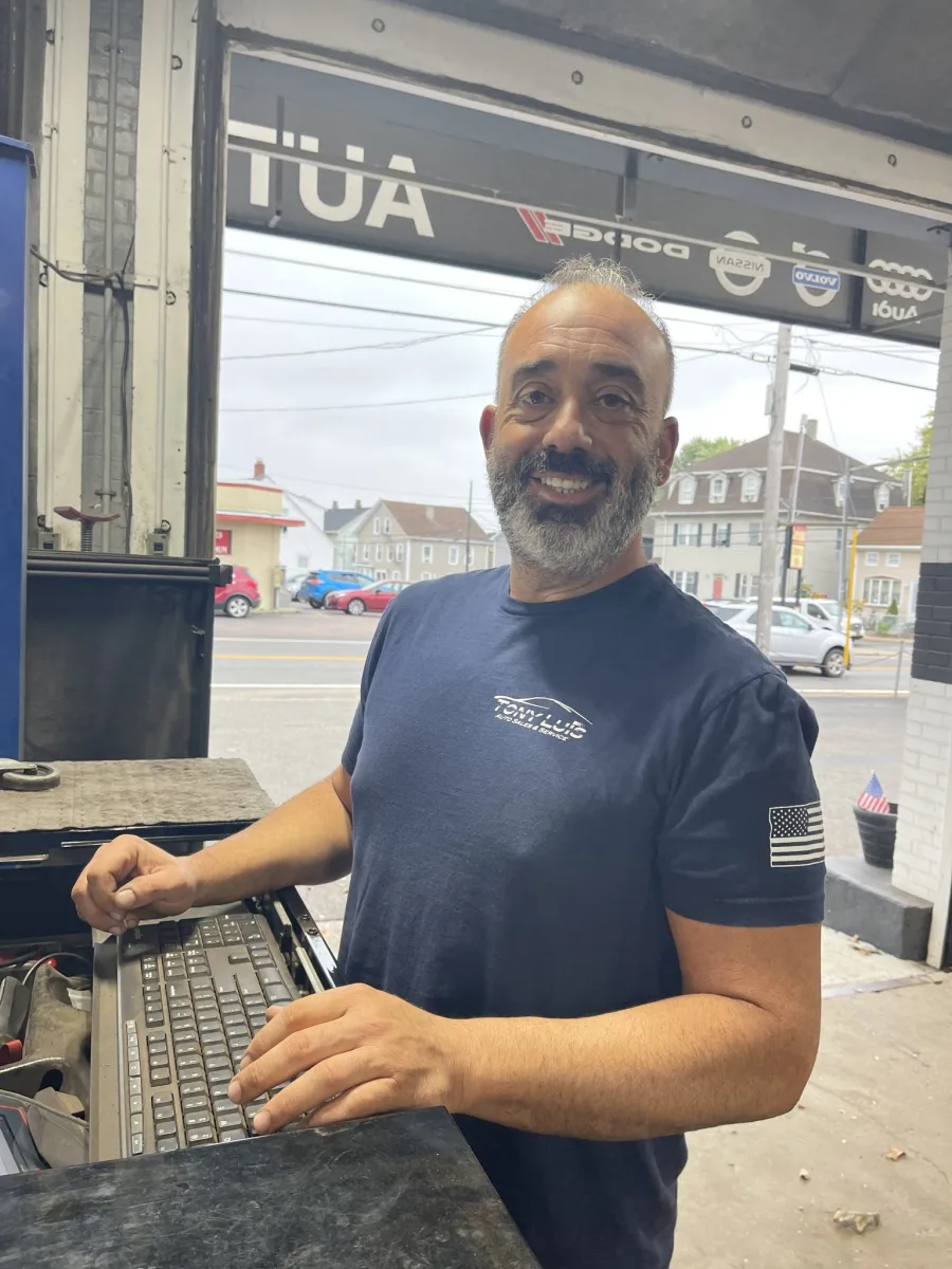 Tony Luis Auto Sales and Service photo 5