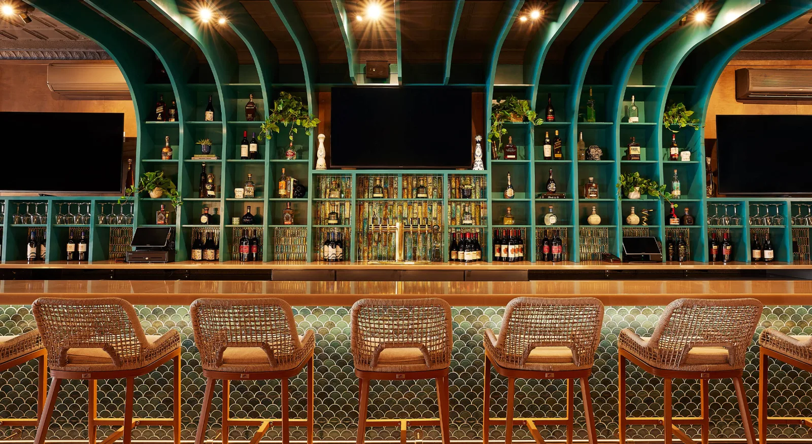 Sombra Eatery & Lounge photo 6