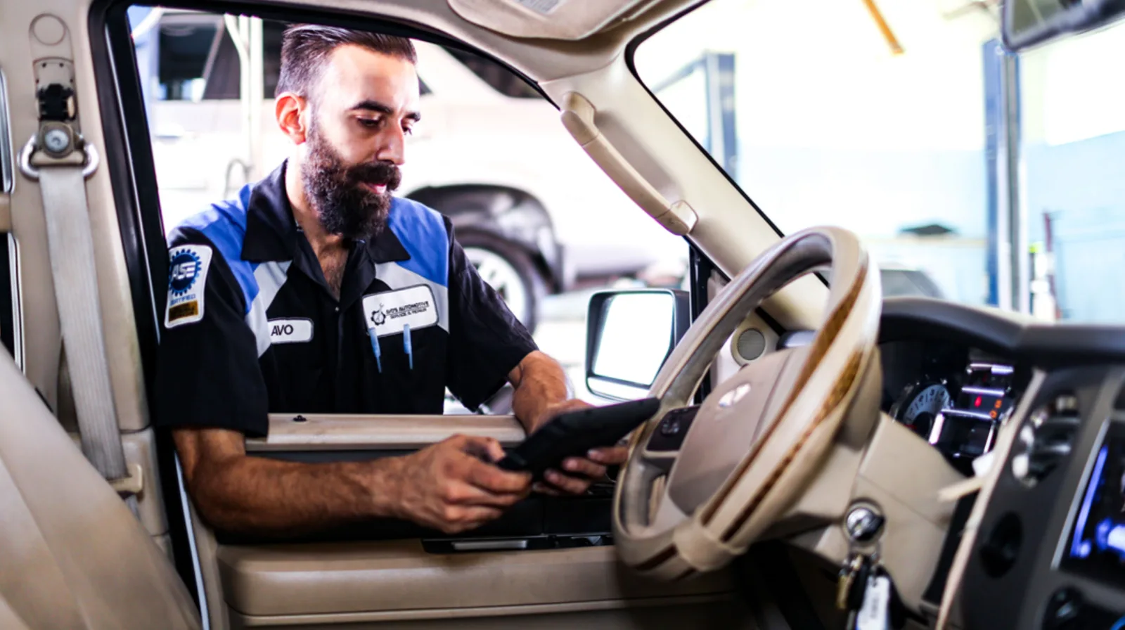 Avo's Automotive