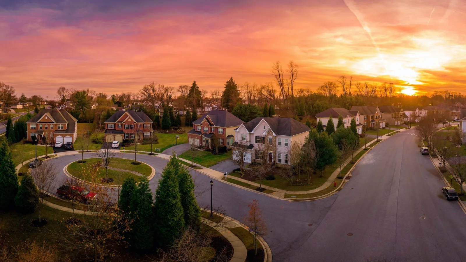 Berkshire Hathaway HomeServices Commonwealth Real Estate photo 6