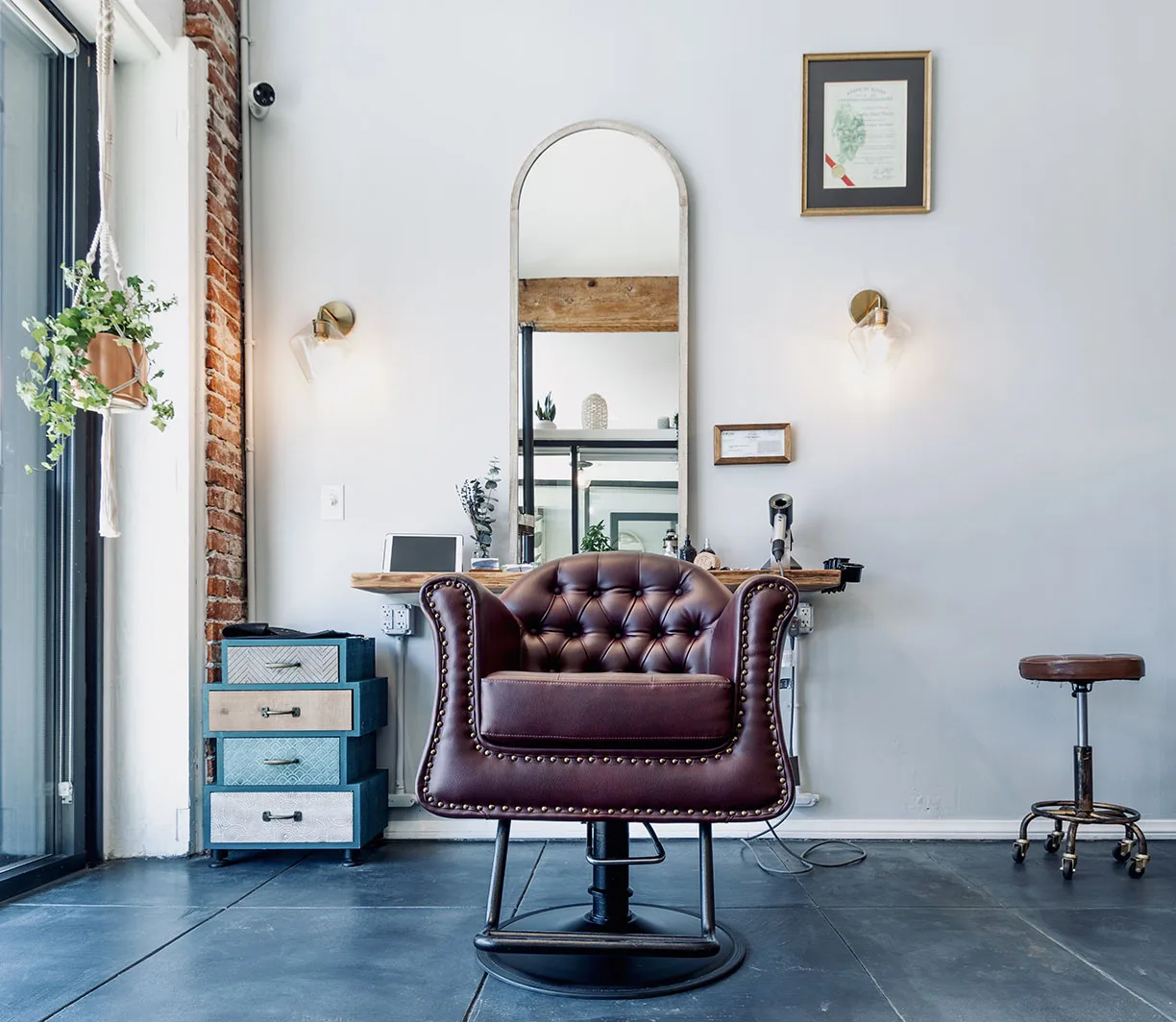 𝖳𝗁𝖾 𝖧𝖠𝖨𝖱 PARLOR on 8th photo 3