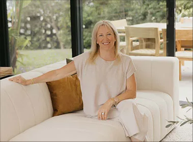 Stephanie Younger Group photo 8