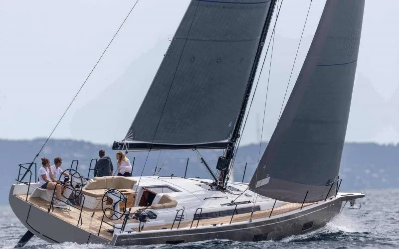 Prestige Yacht Sales photo 7