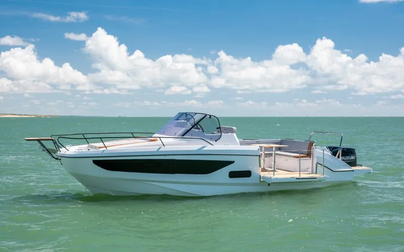 Prestige Yacht Sales photo 5