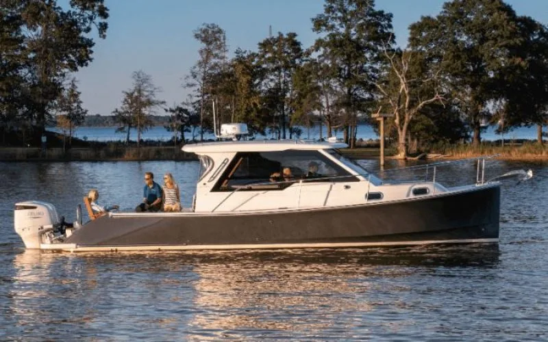 Prestige Yacht Sales photo 8