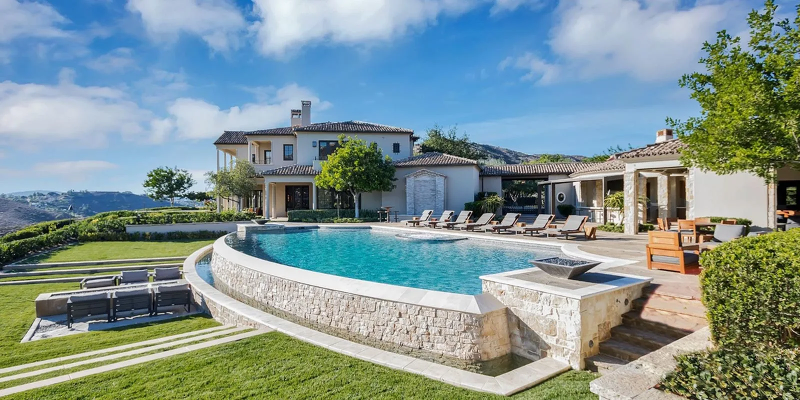 Los Angeles Realtors-Nahed & Krys Benyamein's Estate of Grace Real Estate photo 3