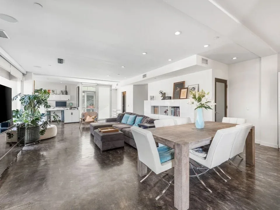 Ross Weinstein Real Estate Group - Brentwood-Santa Monica-Los Angeles photo 7