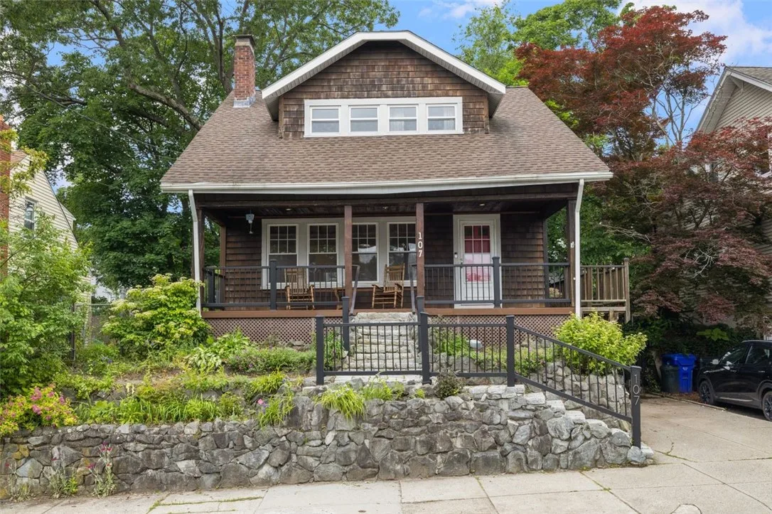 Salvador Fernandez Coldwell Banker Realty photo 7