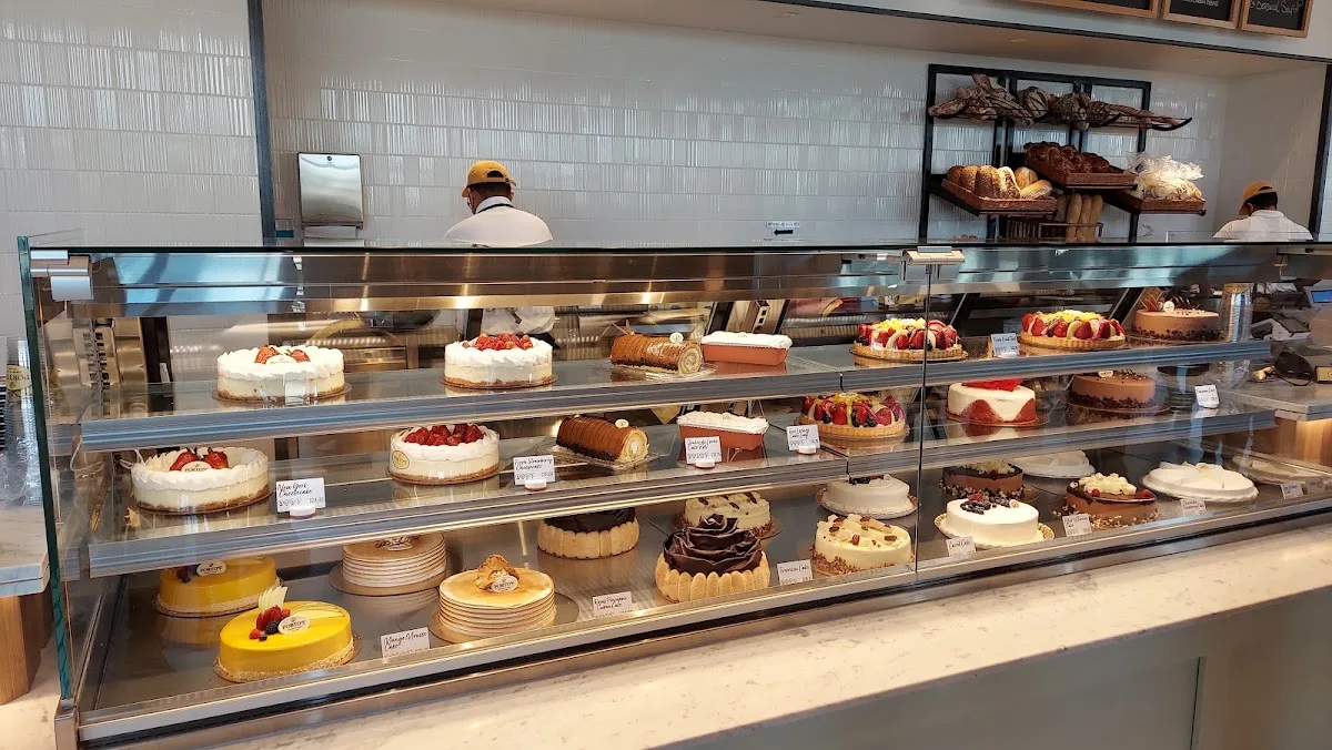 Porto's Bakery and Cafe photo 2