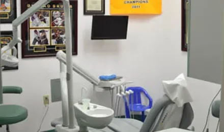 David L Renaud DDS Ltd photo 6
