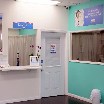 Vine Discount Pharmacy and Medical Supply photo 6