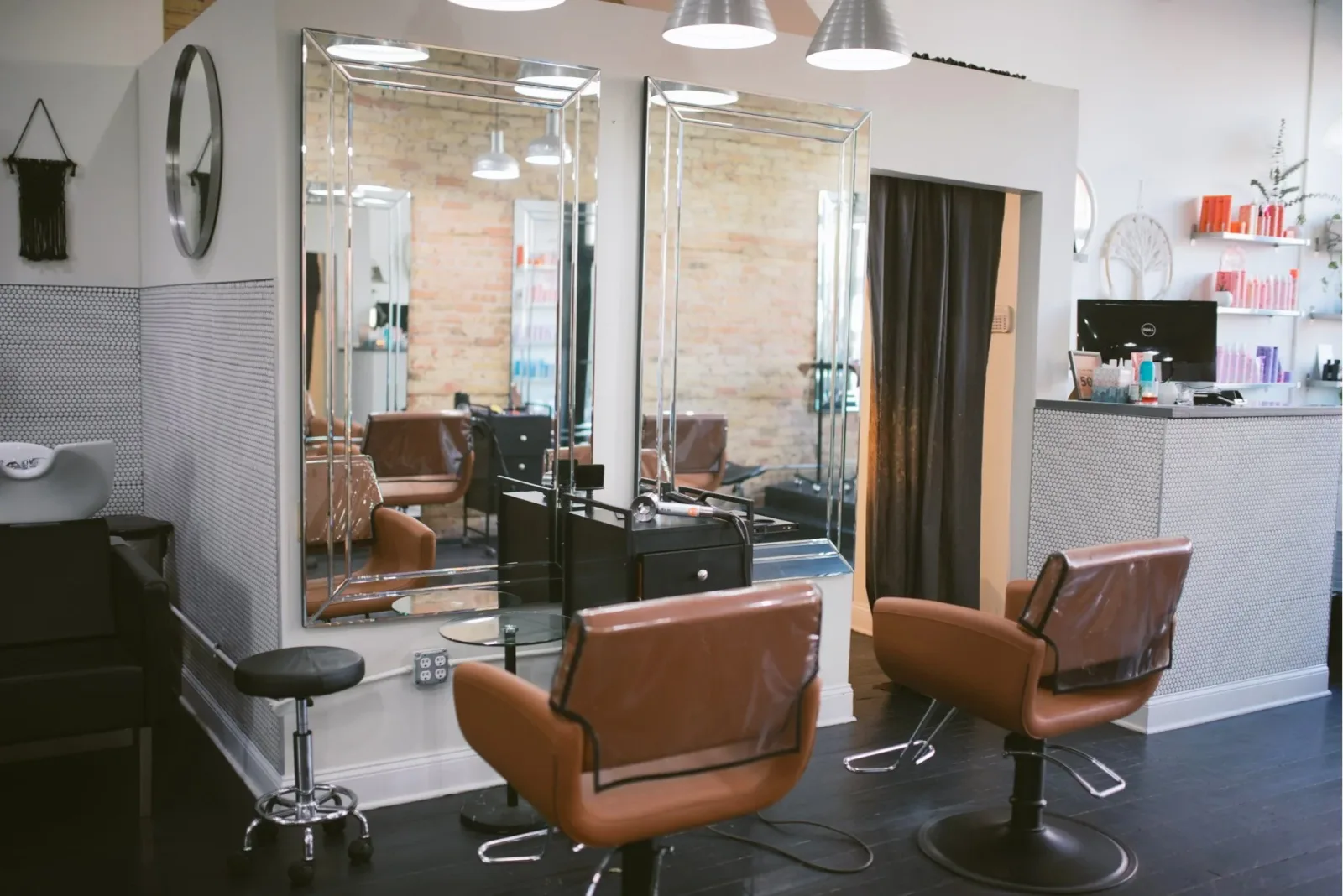 Chicago Avenue Salon photo 4