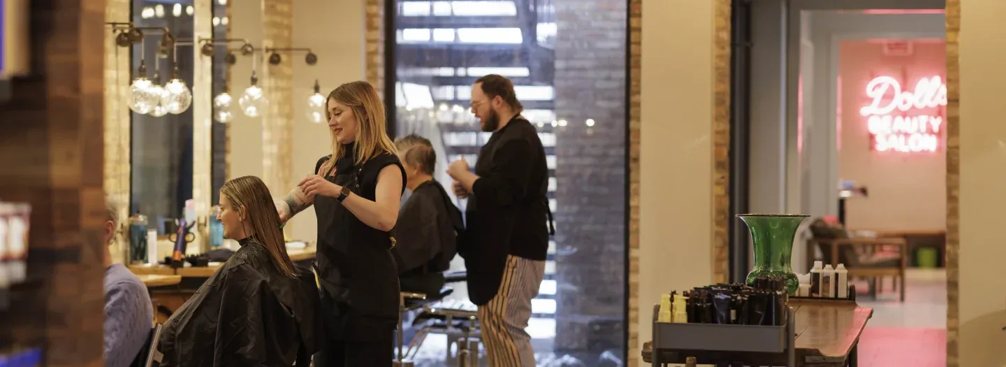 Sine Qua Non Salon photo 11